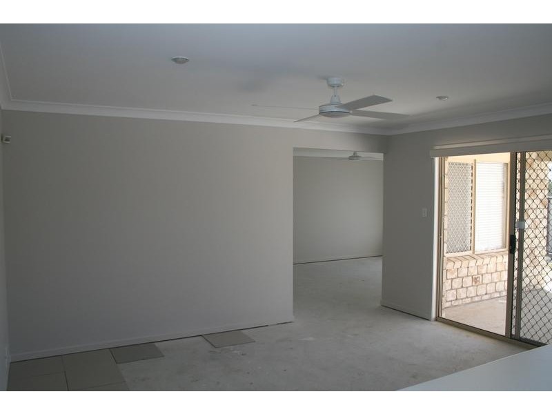 19 Barcombe Drive, Marsden QLD 4132