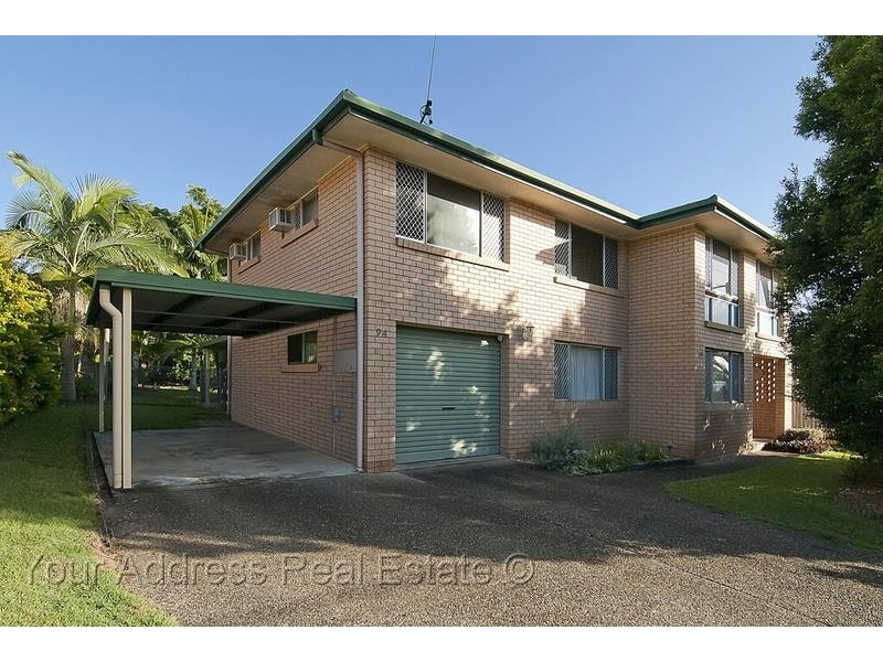 94 Conifer Street, Hillcrest QLD 4118