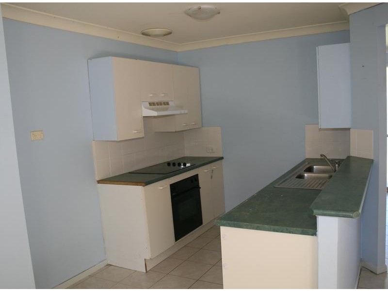 6 Ibrox Court, Regents Park QLD 4118