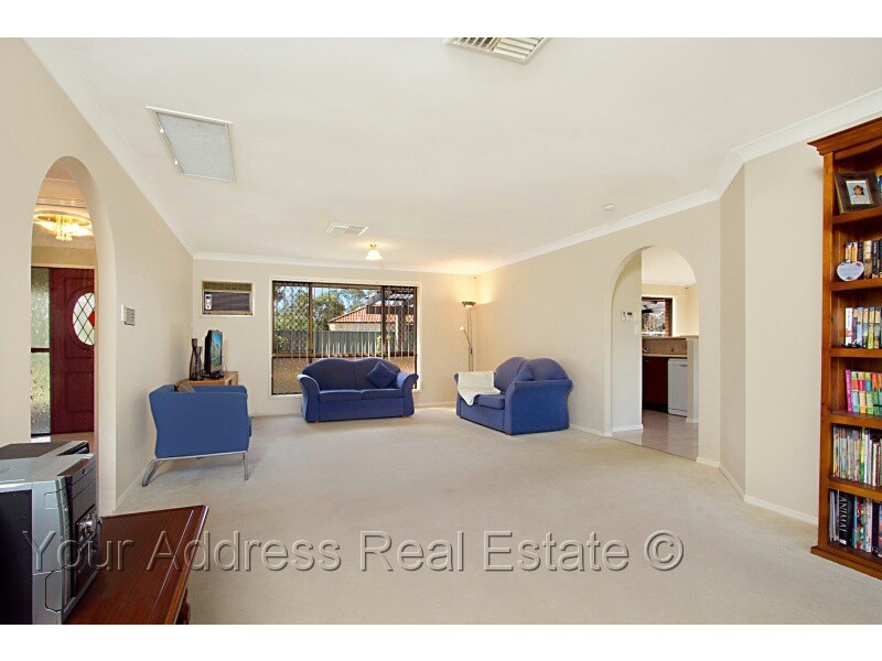 95 Merluna Road, Park Ridge South QLD 4125