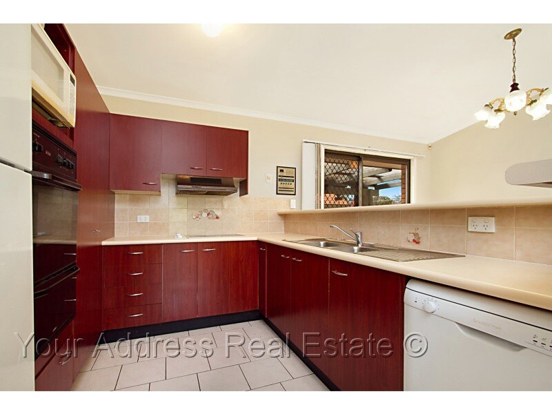 95 Merluna Road, Park Ridge South QLD 4125