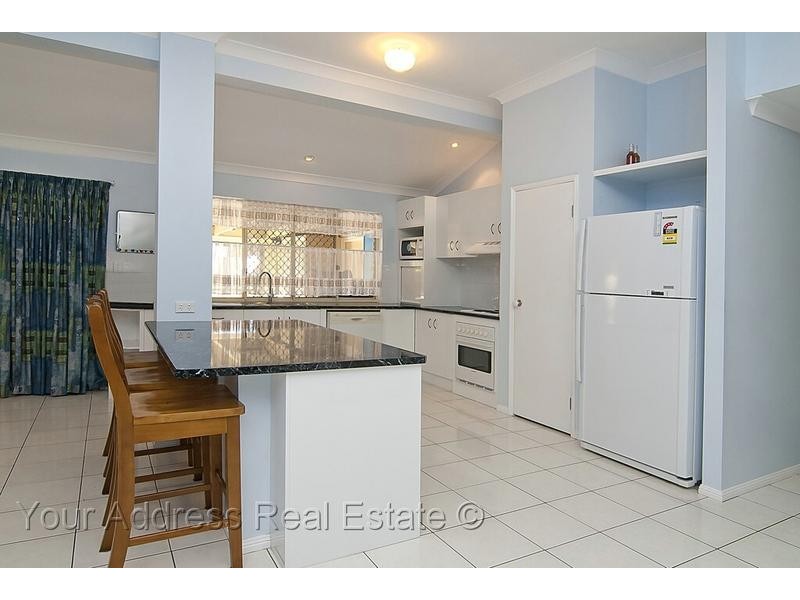 9 Aquamarine Street, Springfield QLD 4300