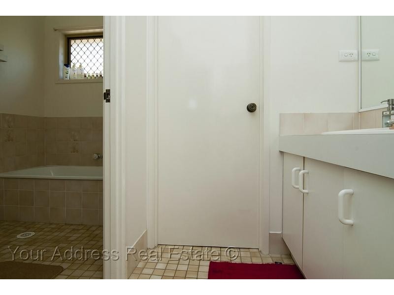 7 Sutton Court, Browns Plains QLD 4118