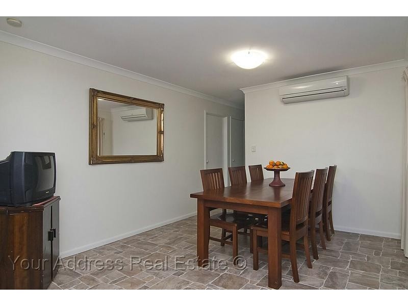 16 Rowena Court, Boronia Heights QLD 4124