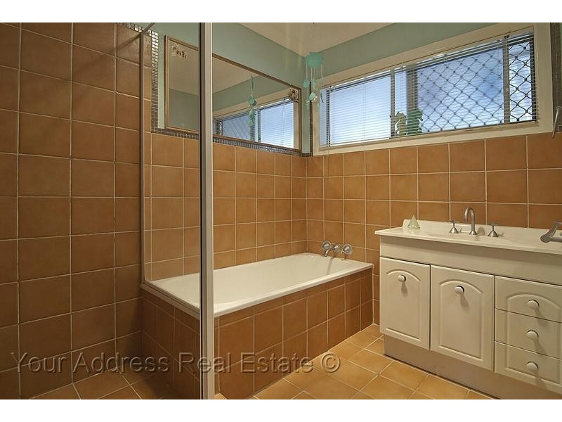 5 Eyre Place, Boronia Heights QLD 4124