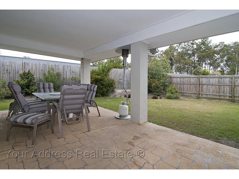 10 Chaka Street, Hillcrest QLD 4118