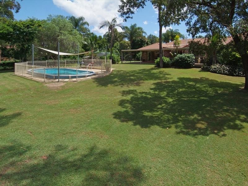 39-43 Bellenden Close, Munruben QLD 4125