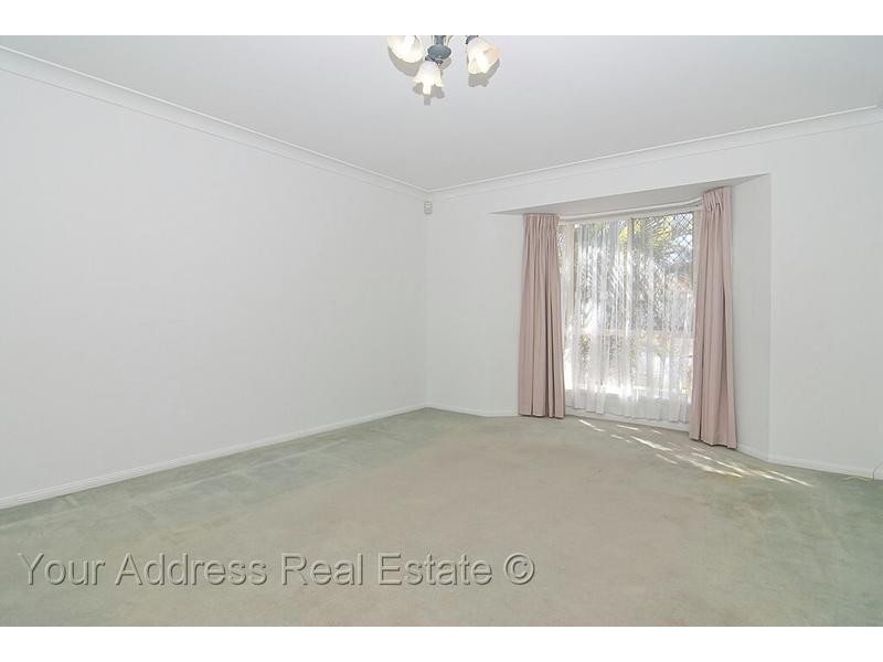 70 Glenfield Street, Parkinson QLD 4115