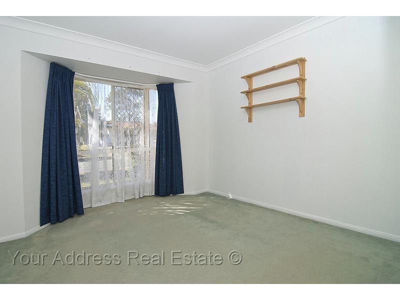 70 Glenfield Street, Parkinson QLD 4115