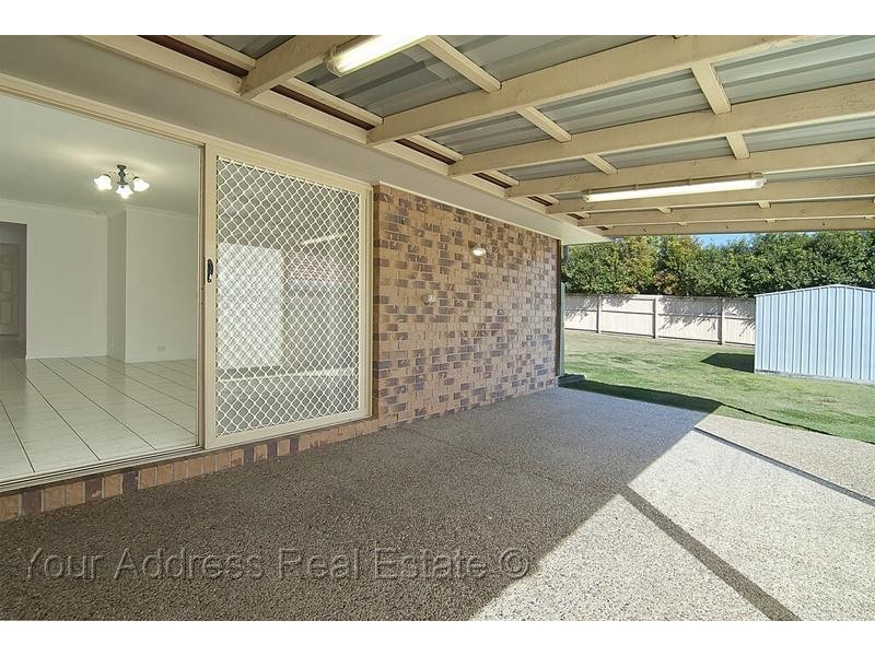 70 Glenfield Street, Parkinson QLD 4115