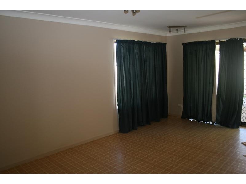 6 Dampier Court, Boronia Heights QLD 4124
