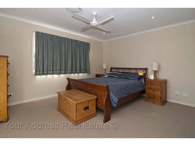 4 Bindarri Close, Waterford QLD 4133
