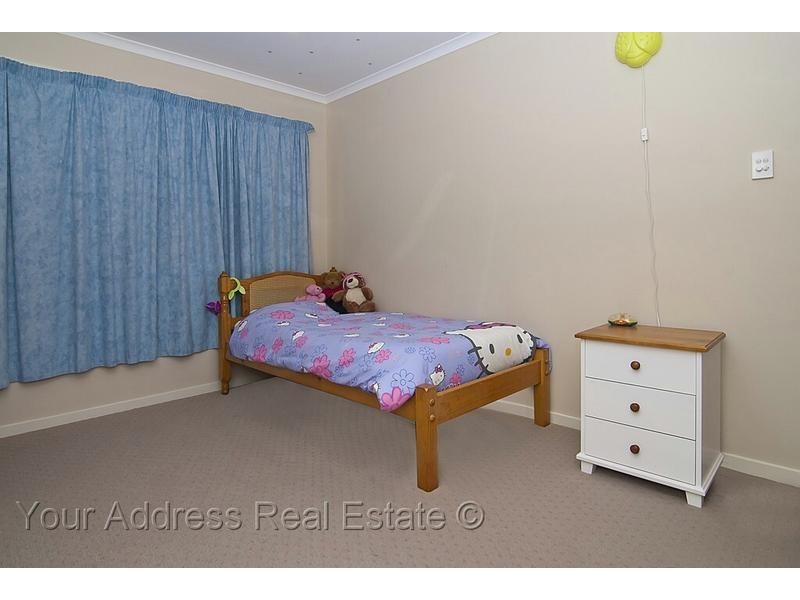 4 Bindarri Close, Waterford QLD 4133