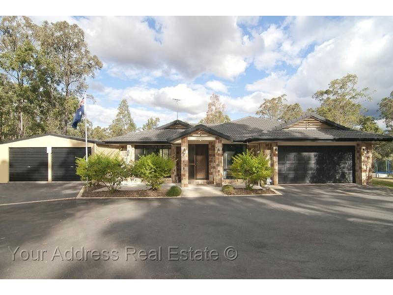 2 Jabiru Avenue, Greenbank QLD 4124