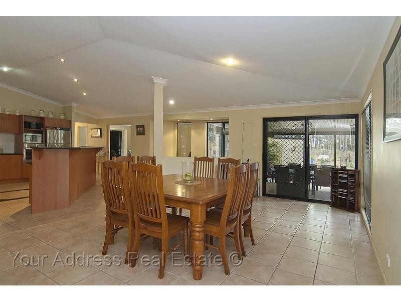 2 Jabiru Avenue, Greenbank QLD 4124