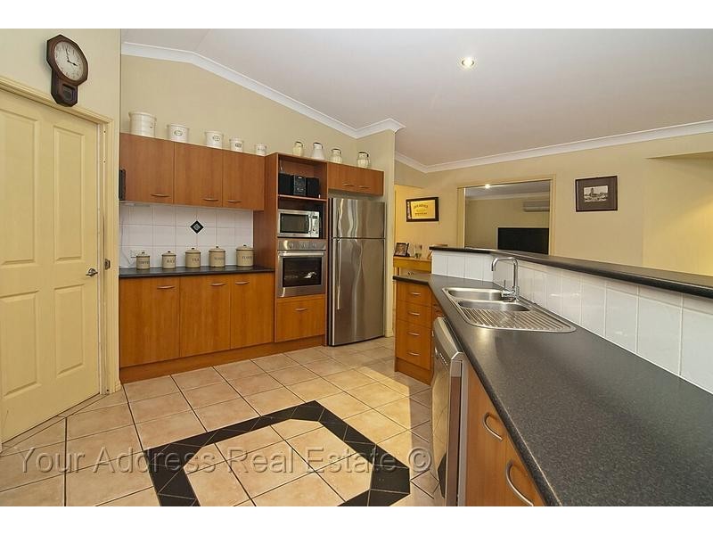 2 Jabiru Avenue, Greenbank QLD 4124