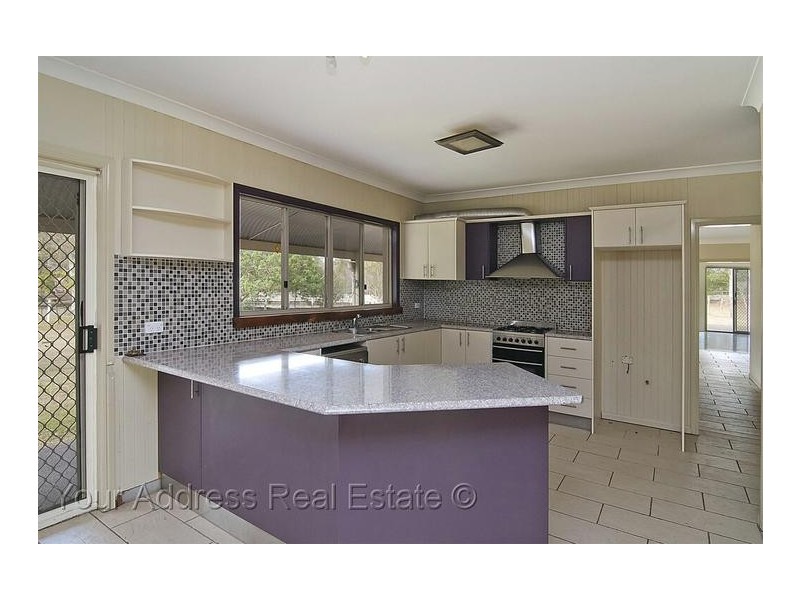 82 Sylvan Road, Park Ridge South QLD 4125