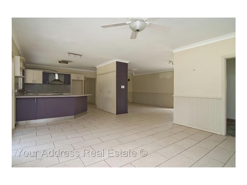 82 Sylvan Road, Park Ridge South QLD 4125