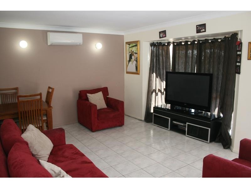 9 Rundell Street, Crestmead QLD 4132