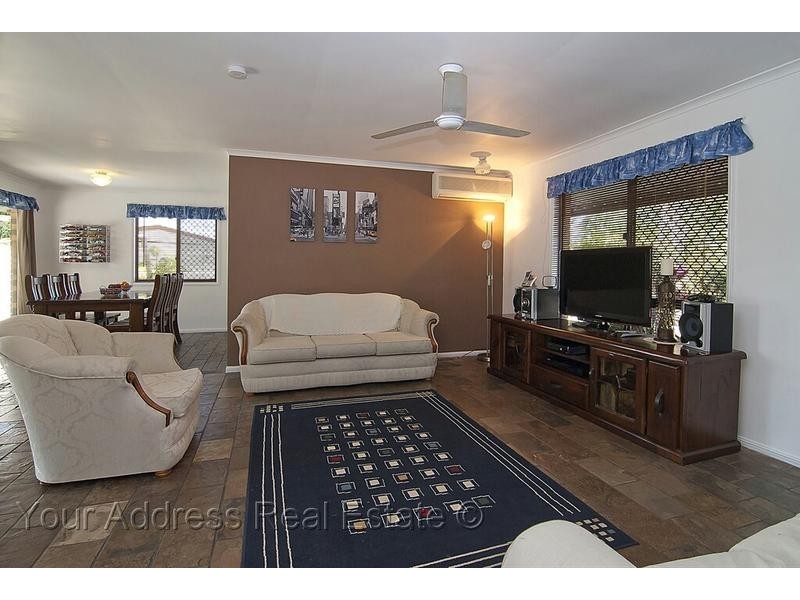 77 Julie Street, Crestmead QLD 4132