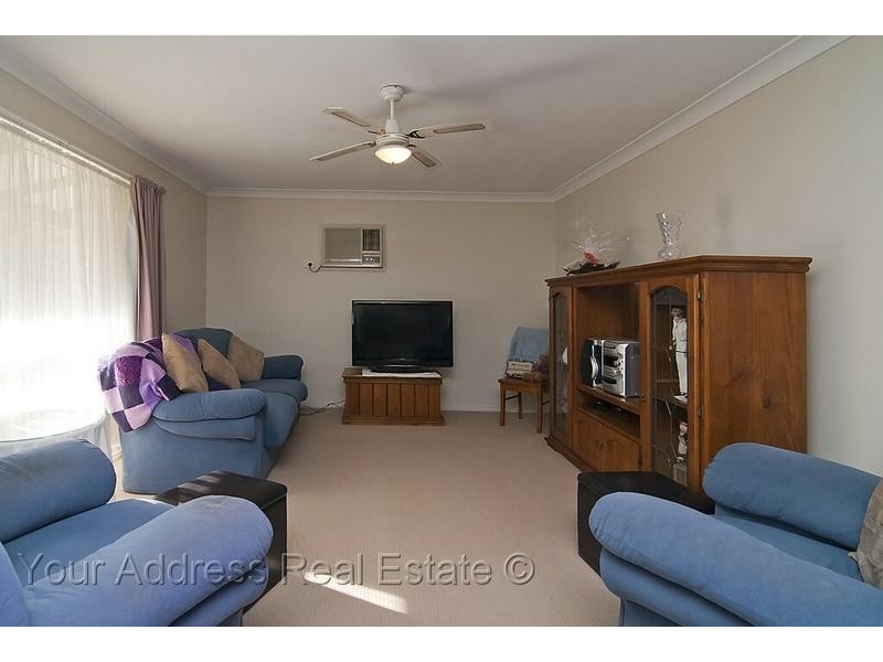 27 Emerald Drive, Regents Park QLD 4118