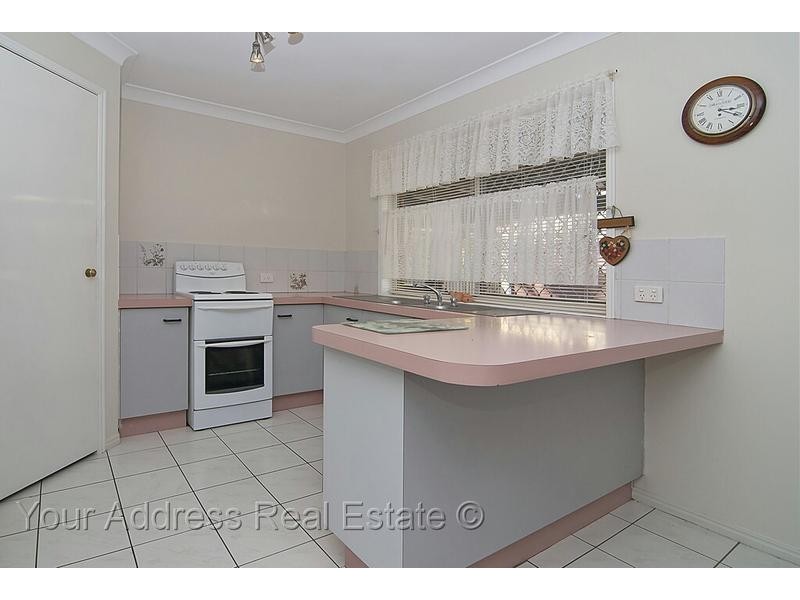 27 Emerald Drive, Regents Park QLD 4118