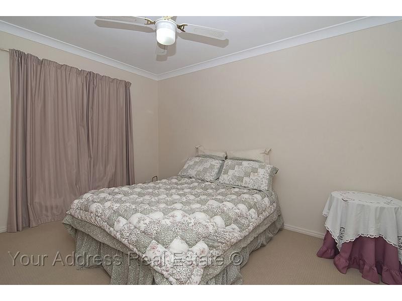 27 Emerald Drive, Regents Park QLD 4118