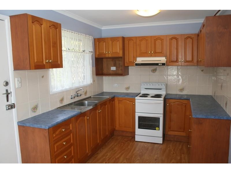 2 Winifred Street, Kingston QLD 4114