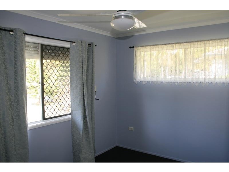 2 Winifred Street, Kingston QLD 4114