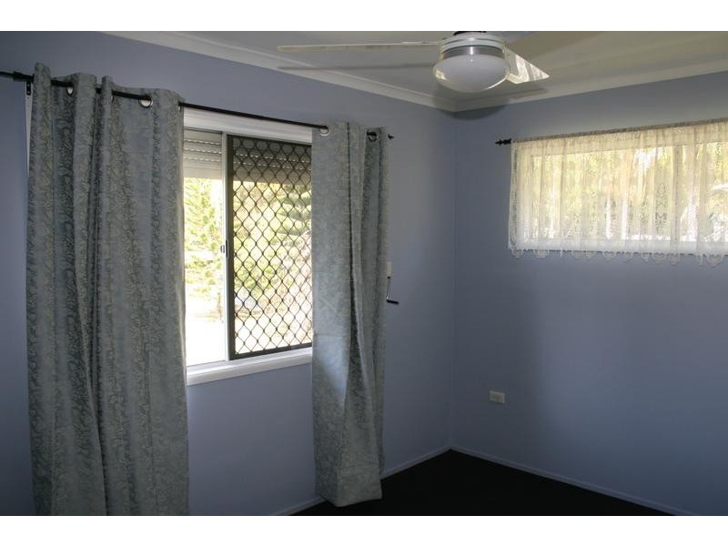 2 Winifred Street, Kingston QLD 4114