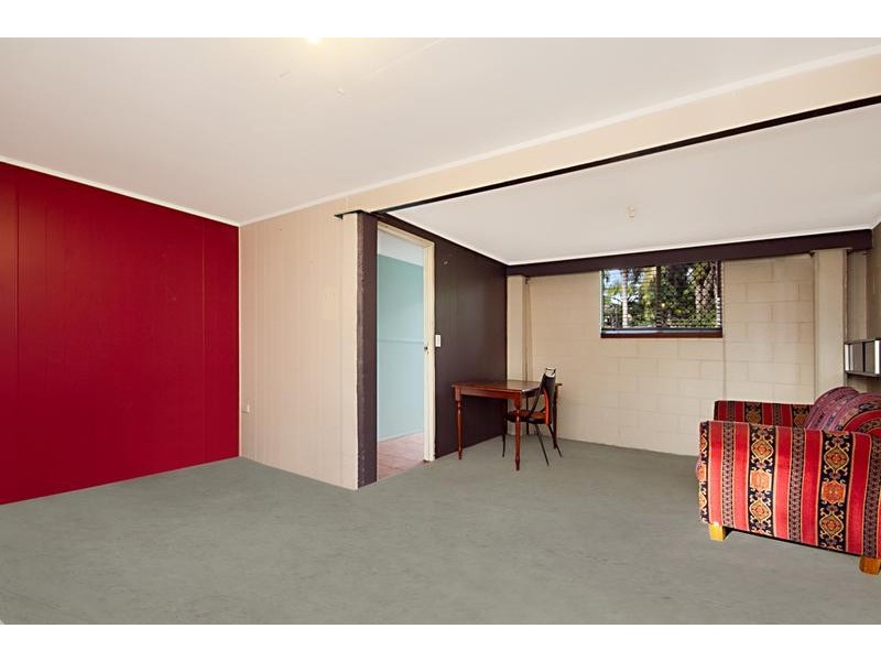 2 Winifred Street, Kingston QLD 4114