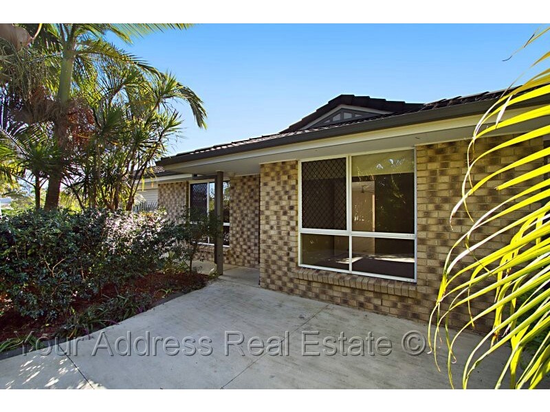 8 Bansii Place, Regents Park QLD 4118