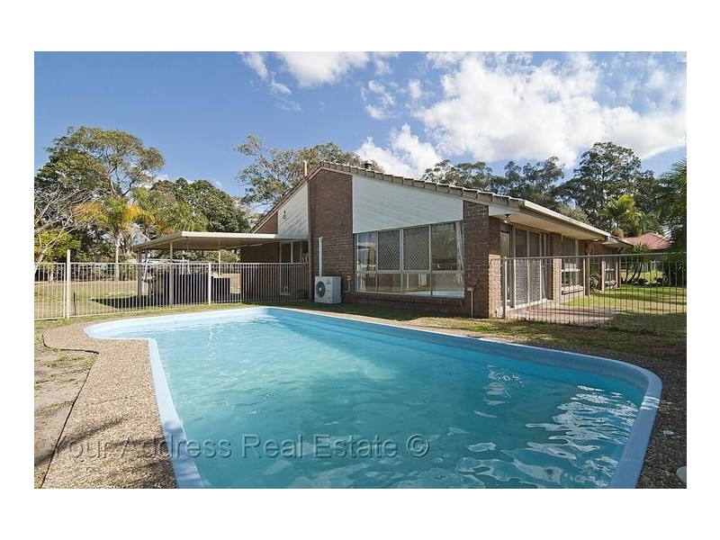 15 Merluna Road, Park Ridge South QLD 4125