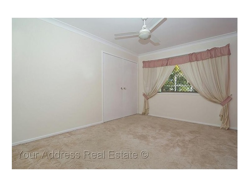 15 Merluna Road, Park Ridge South QLD 4125