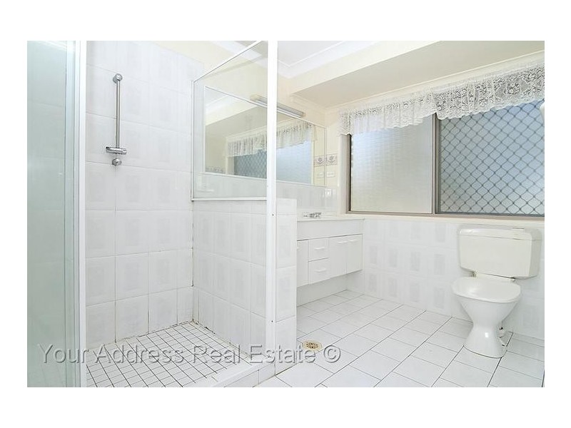 15 Merluna Road, Park Ridge South QLD 4125