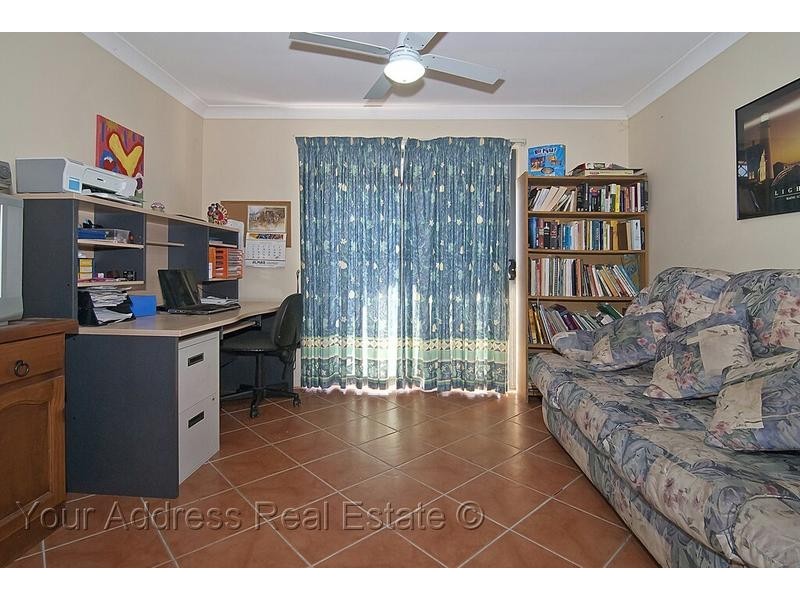 9 Cinear Court, Regents Park QLD 4118