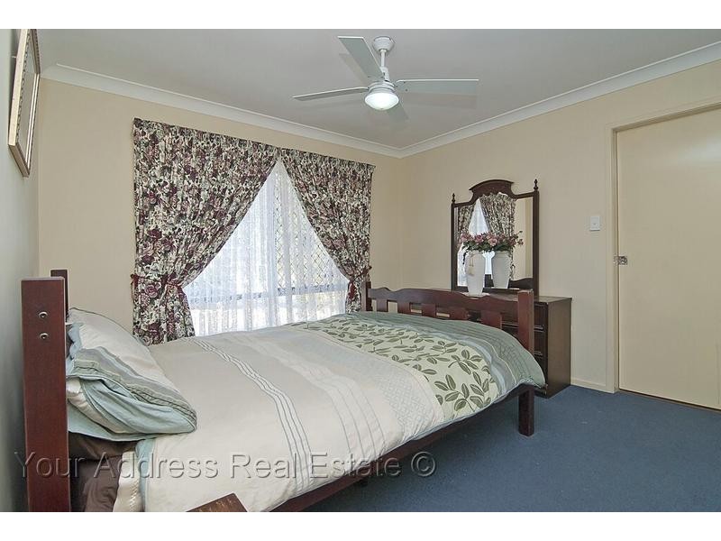 9 Cinear Court, Regents Park QLD 4118