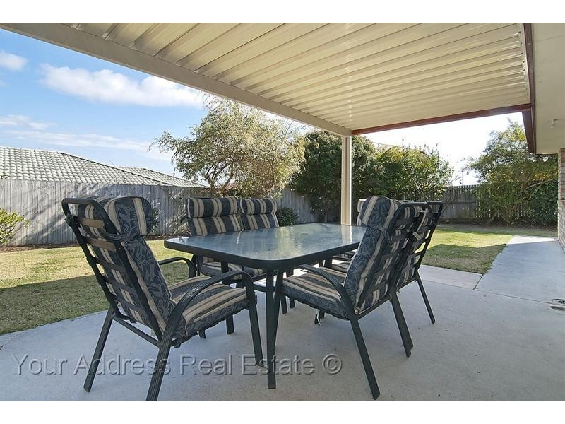 9 Cinear Court, Regents Park QLD 4118