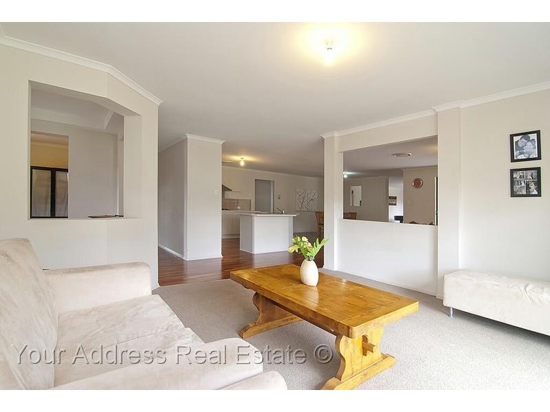 8-10 Goldfinch Court, Greenbank QLD 4124