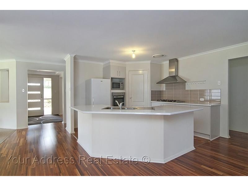 8-10 Goldfinch Court, Greenbank QLD 4124