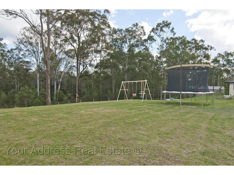 8-10 Goldfinch Court, Greenbank QLD 4124