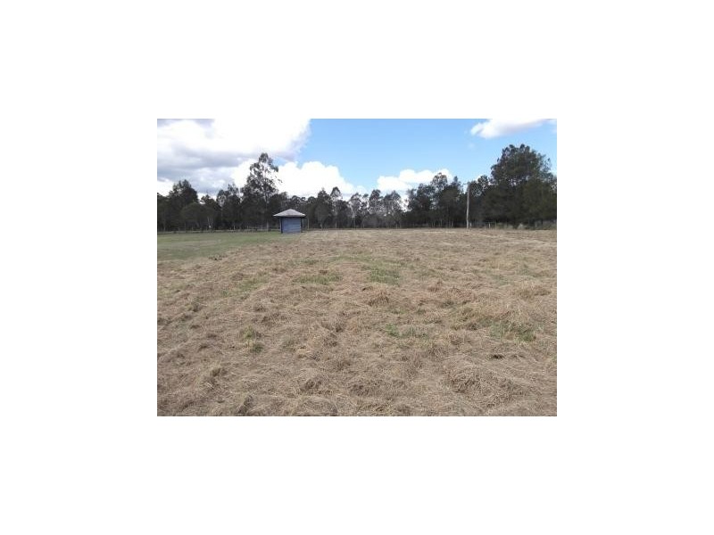 23 Rosina Road, North Maclean QLD 4280
