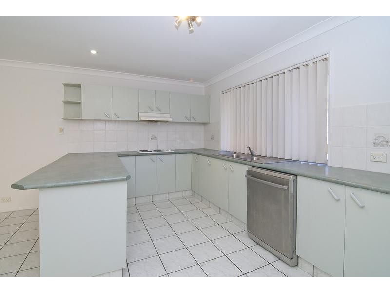 70 Glenfield Street, Parkinson QLD 4115
