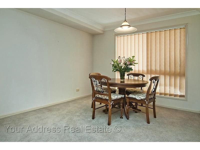 6 Folium Court, Regents Park QLD 4118