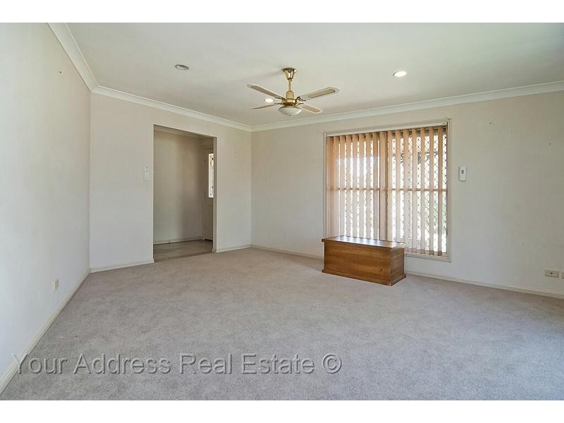 6 Folium Court, Regents Park QLD 4118
