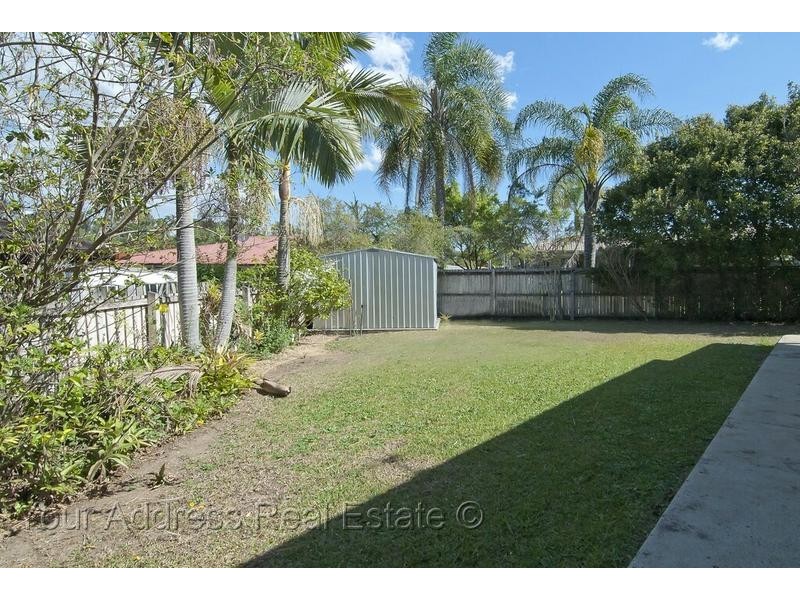6 Folium Court, Regents Park QLD 4118