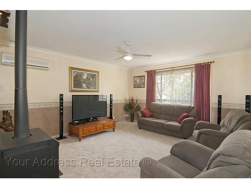 130 Merluna Road, Park Ridge South QLD 4125