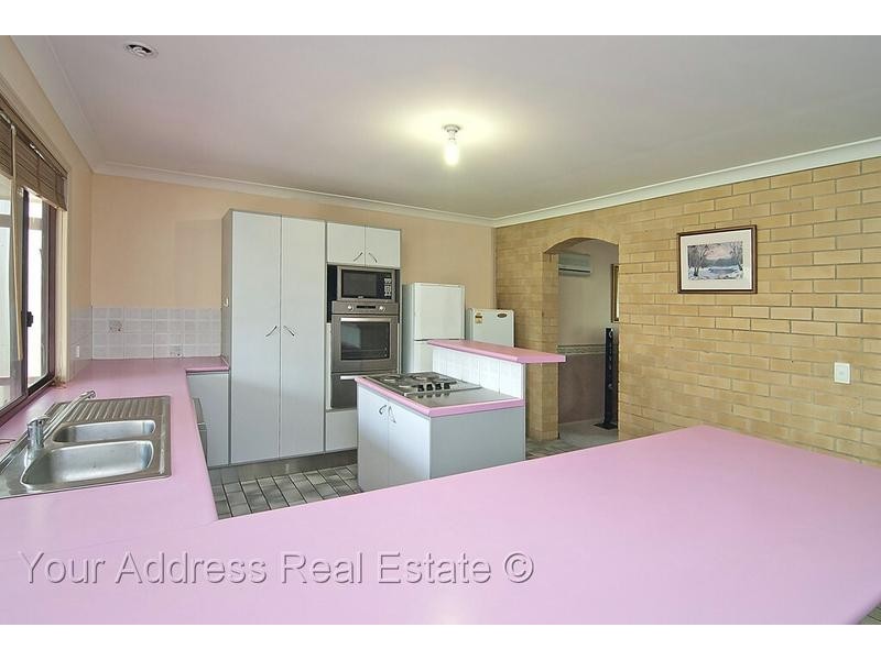 130 Merluna Road, Park Ridge South QLD 4125