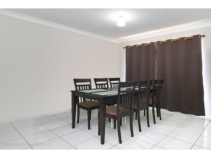 34 St Johns Way, Boronia Heights QLD 4124