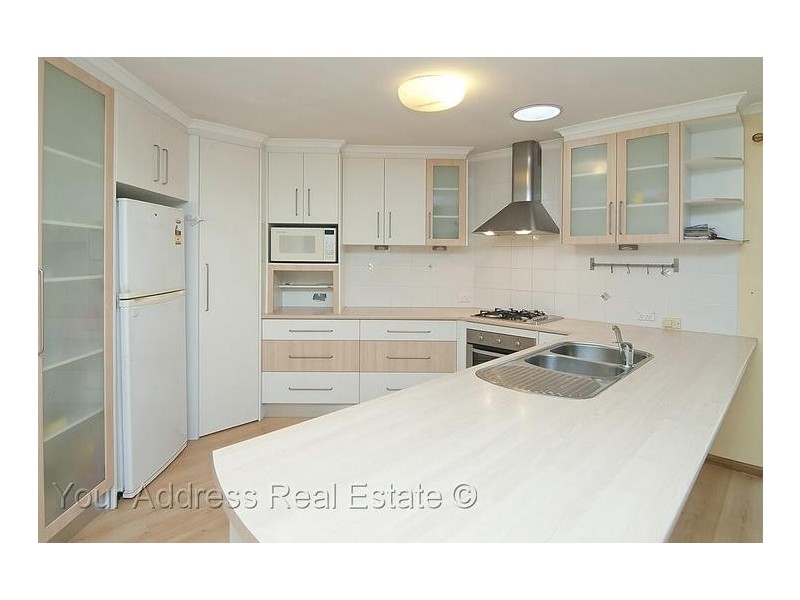 60 Parkroyal Crescent, Regents Park QLD 4118